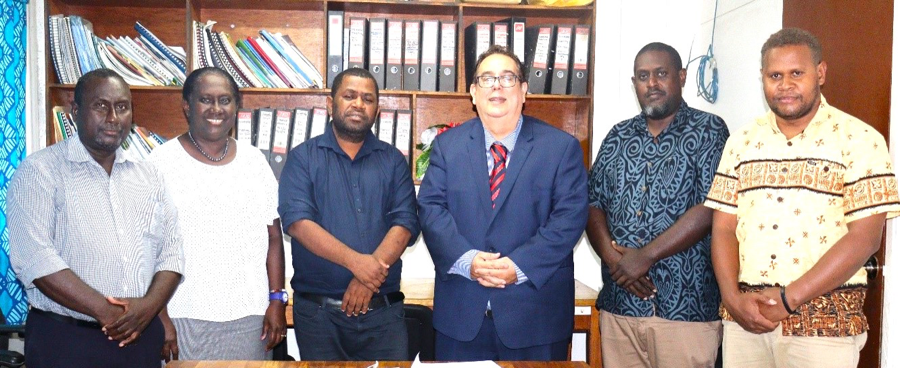 Cuban envoy pays courtesy visit to Minister Bosawai